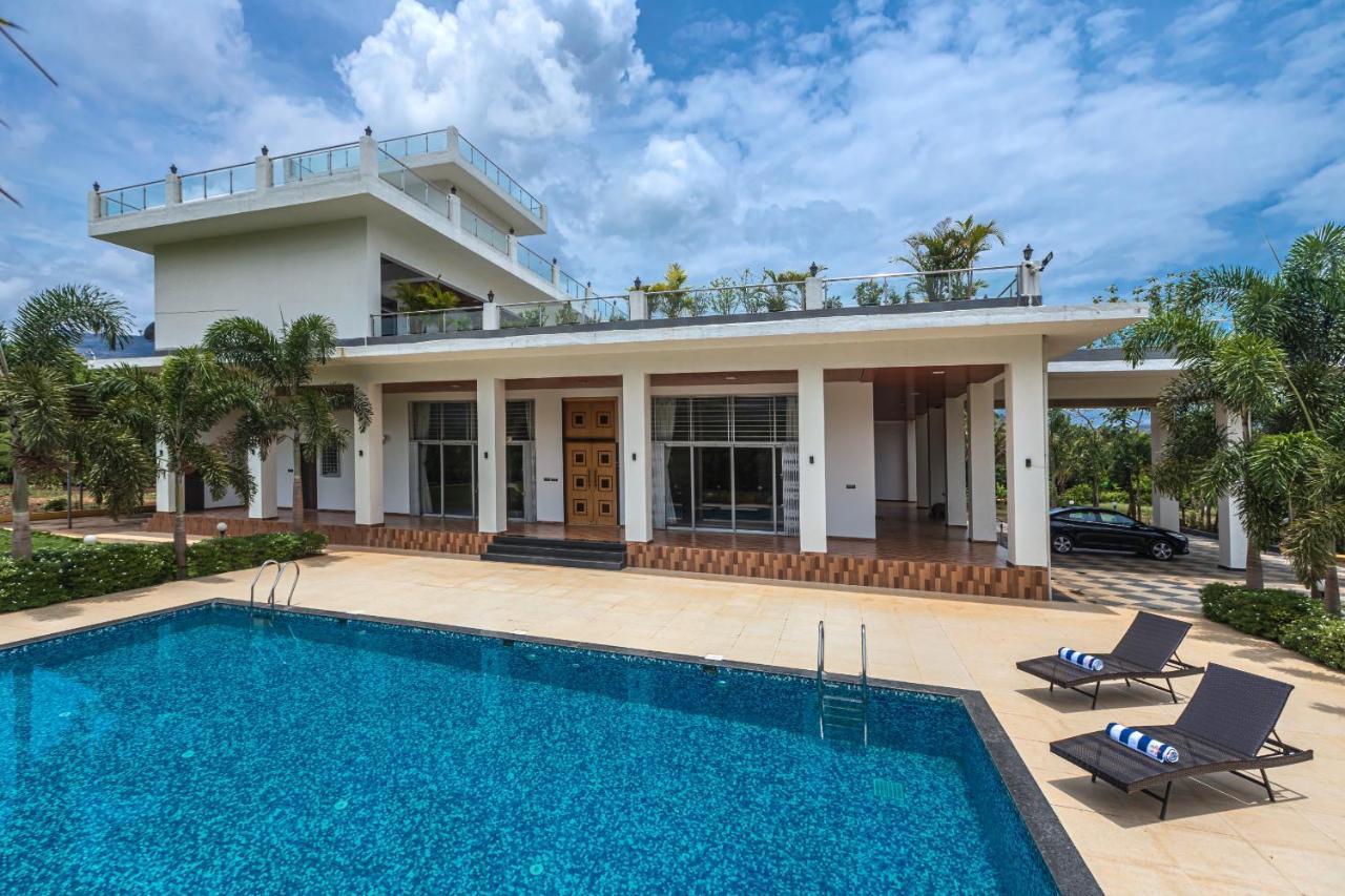 Saffronstays Odyssey, Karjat - 10 Acres Pet-Friendly Estate With Swimming Pool Chinchavli Exterior photo