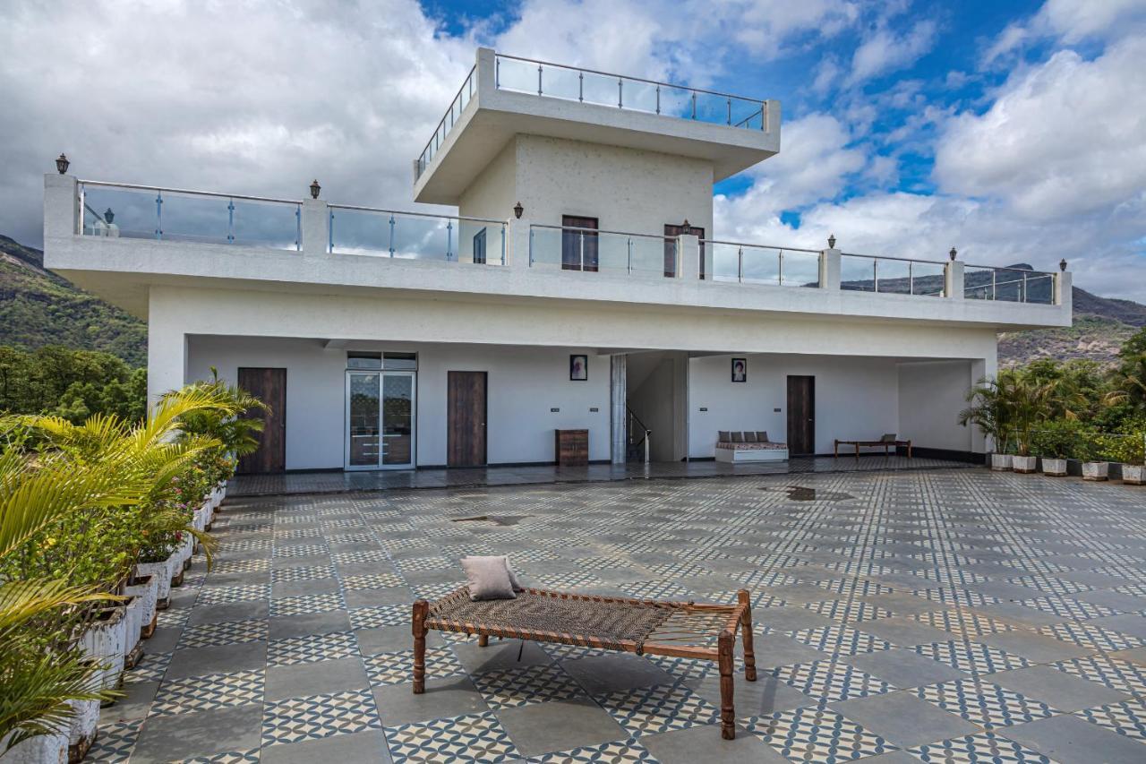 Saffronstays Odyssey, Karjat - 10 Acres Pet-Friendly Estate With Swimming Pool Chinchavli Exterior photo